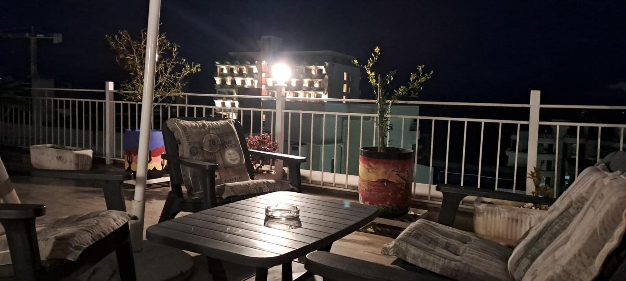 Paradise Rooftop *