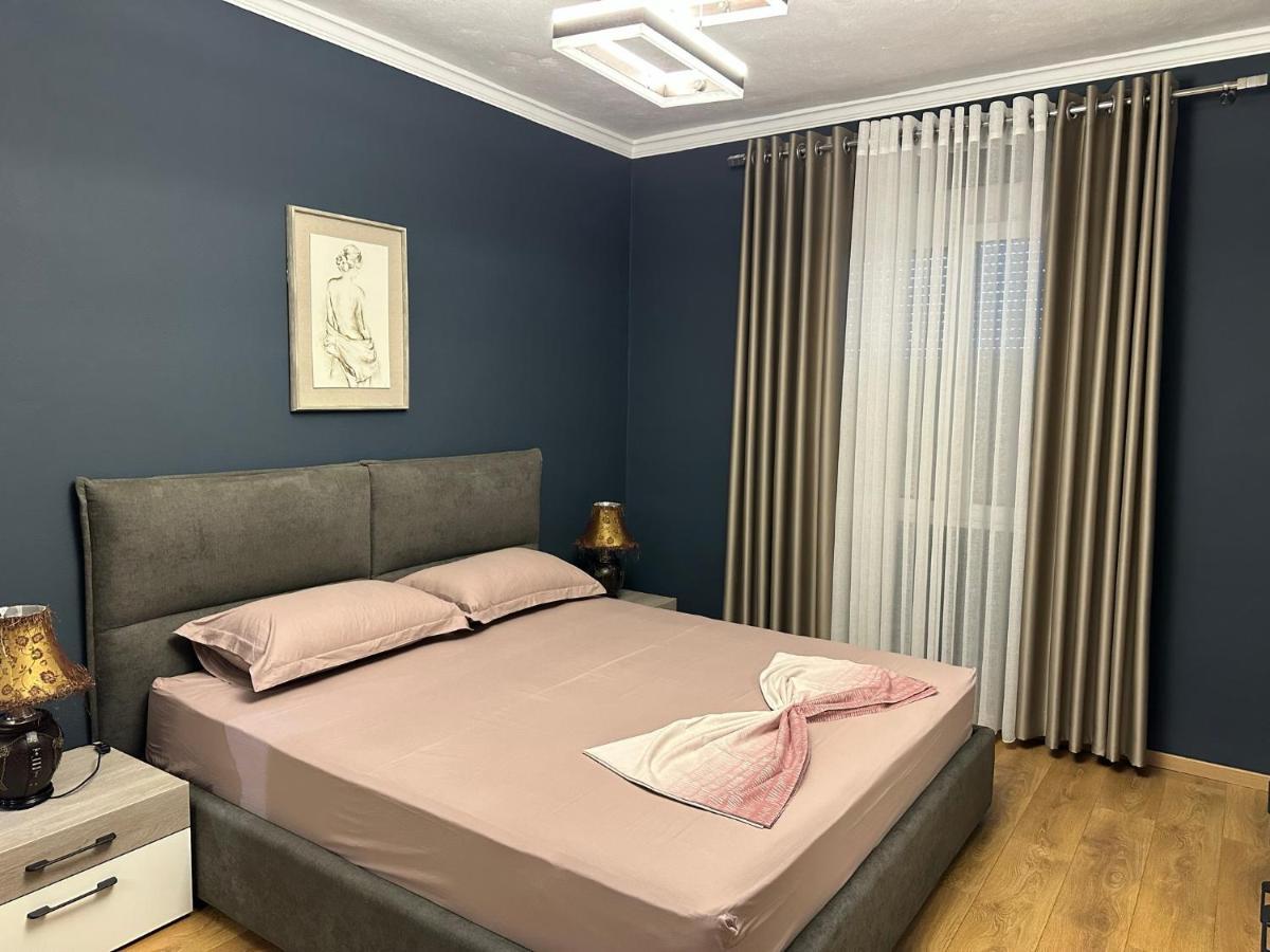 Paradise Rooftop Golem Apartamento Golem (Tirana)