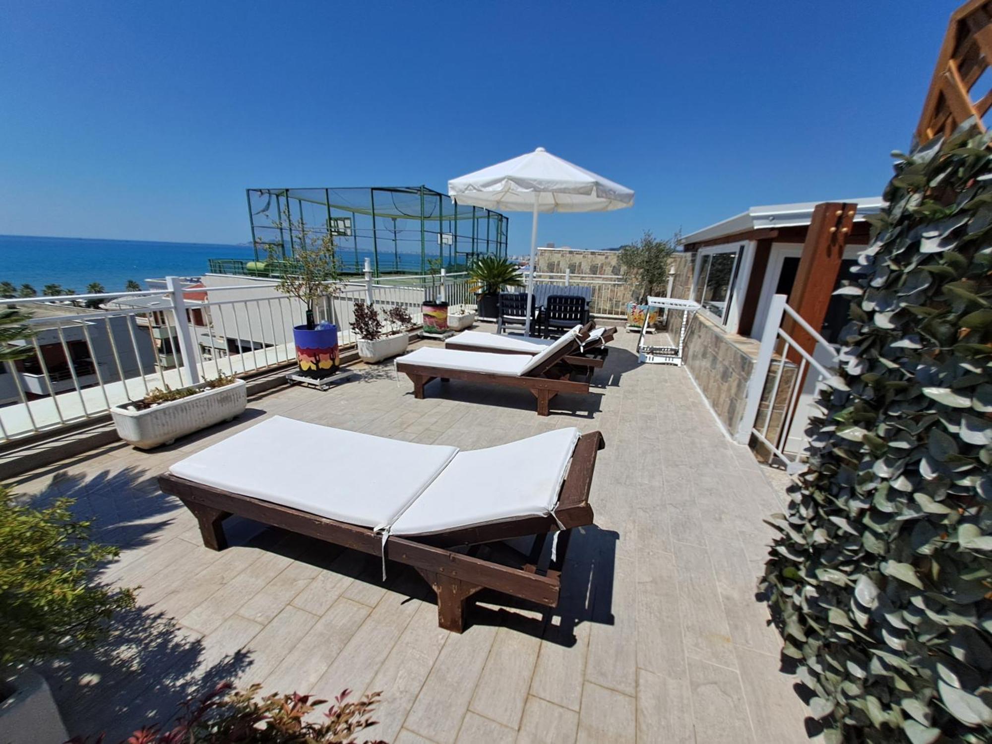 Paradise Rooftop Apartment