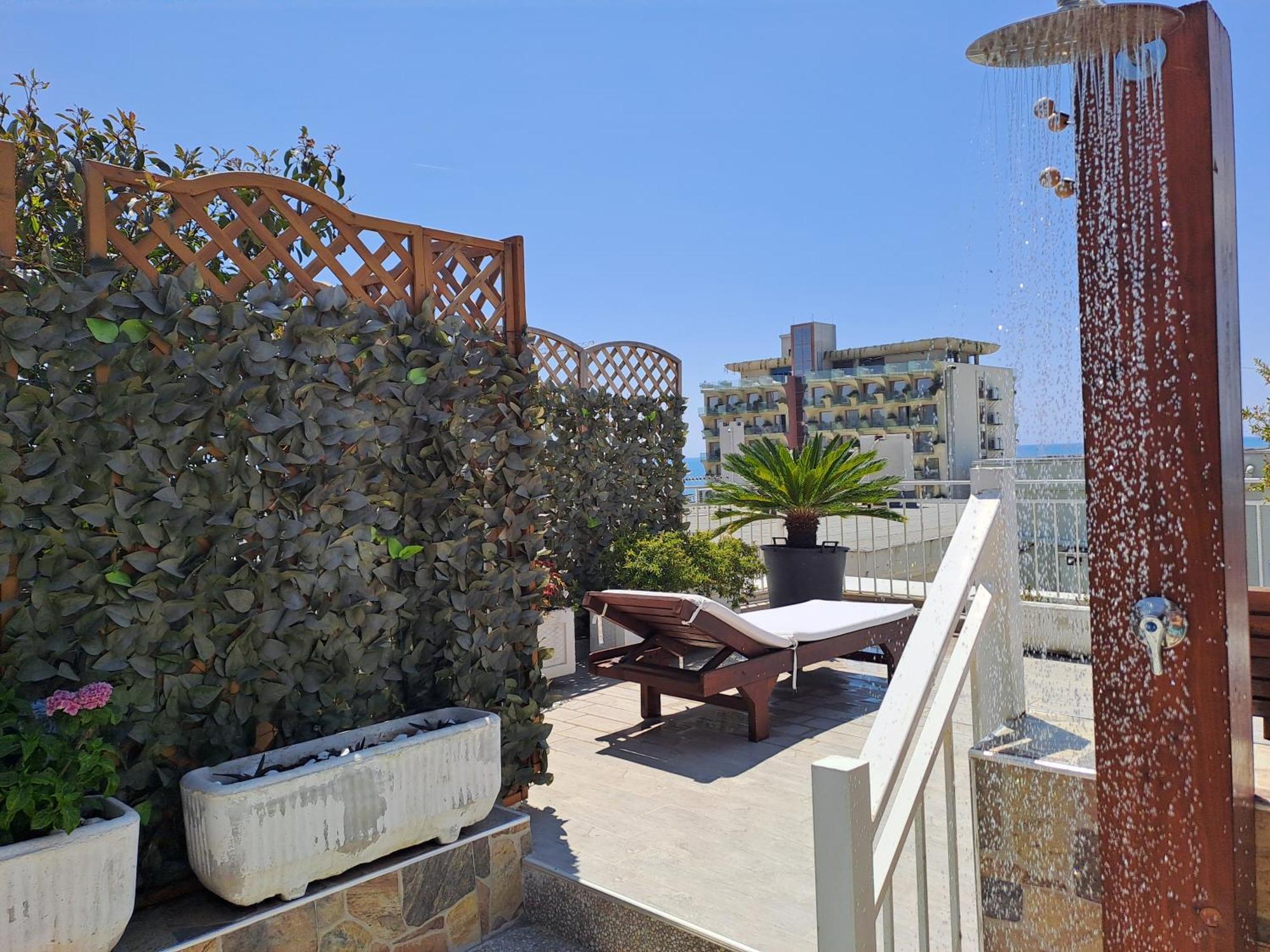 Paradise Rooftop